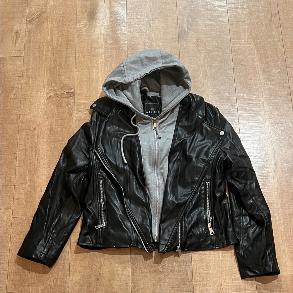 Bagatelle Women’s Black Soft Faux Leather Moto Jacket Removable Hoodie Sz L
